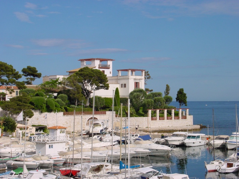 Beaulieu Nachbau griechische Villa.JPG -                                